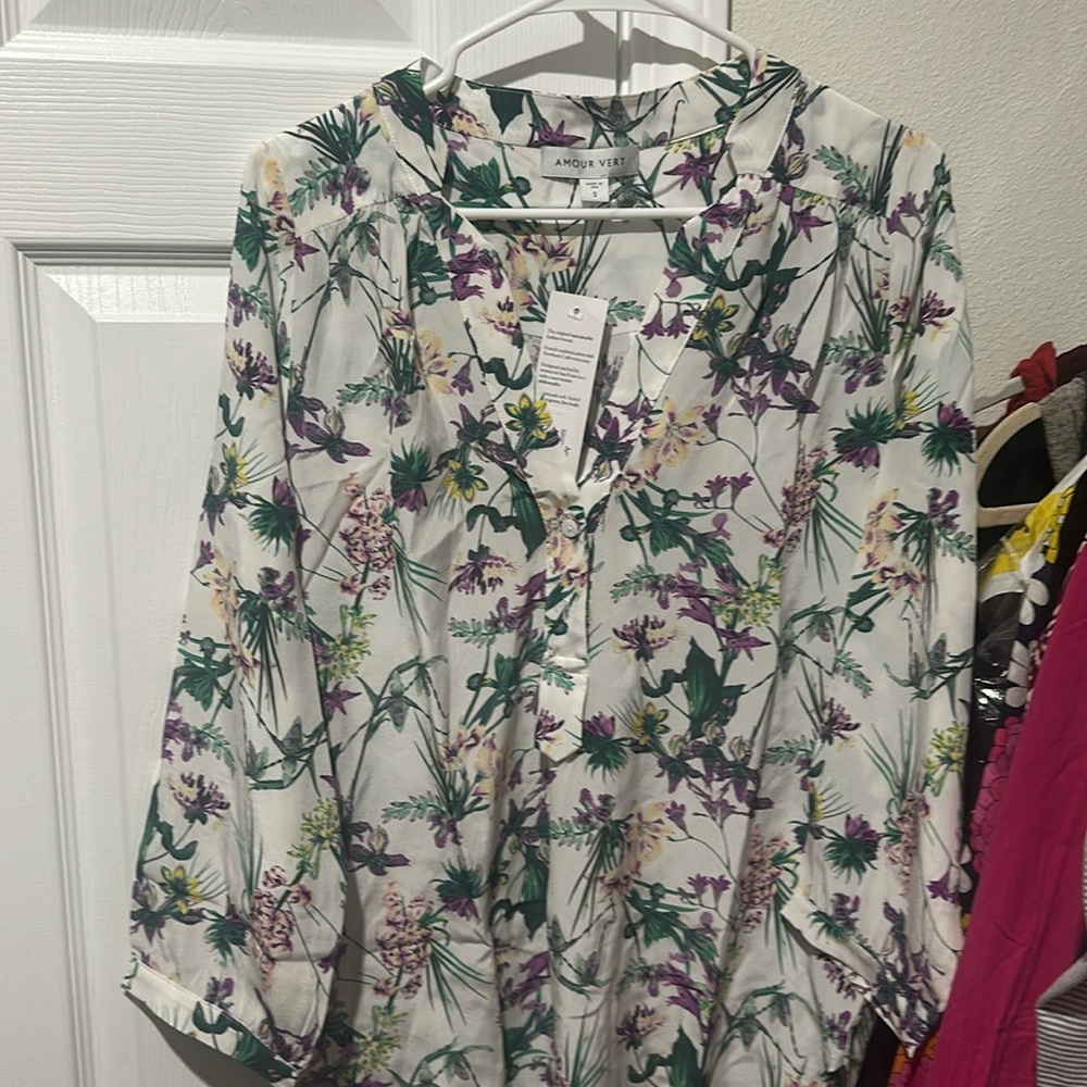 Amour vert size small